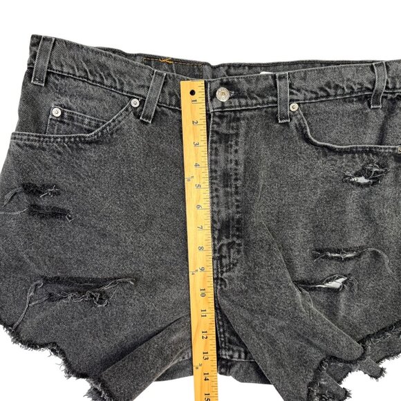 Levis 550 Denim Shorts Womens 38 High Waist Mom Cut Off Jeans Booty Distressed - Picture 8 of 10